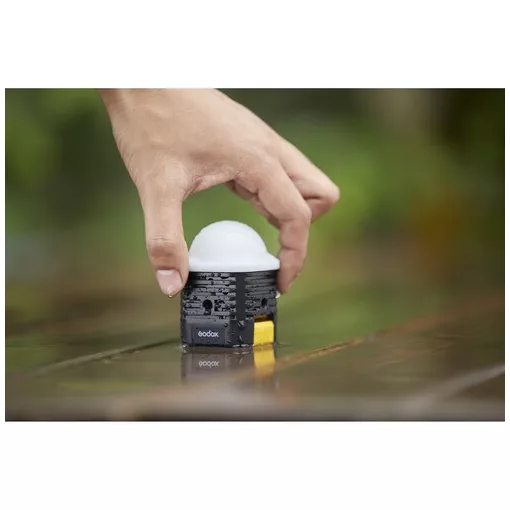 Godox WL4B Vízálló LED Lámpa (4W)