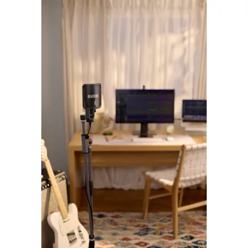 RODE NT-USB+ Professzionális kondenzátor USB mikrofon fejhallgató erősítővel, pop-filterrel és asztali állvánnyal, DSP, Connect & Central SW