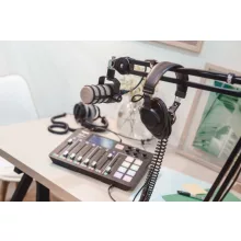 RODE Fehér Dinamikus Mikrofon (PodMic)